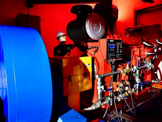 Мощный долговечный дизельный двигатель пожарный насос водитель и топливный бак вместимостью 50-550 галлонов 1250GPM